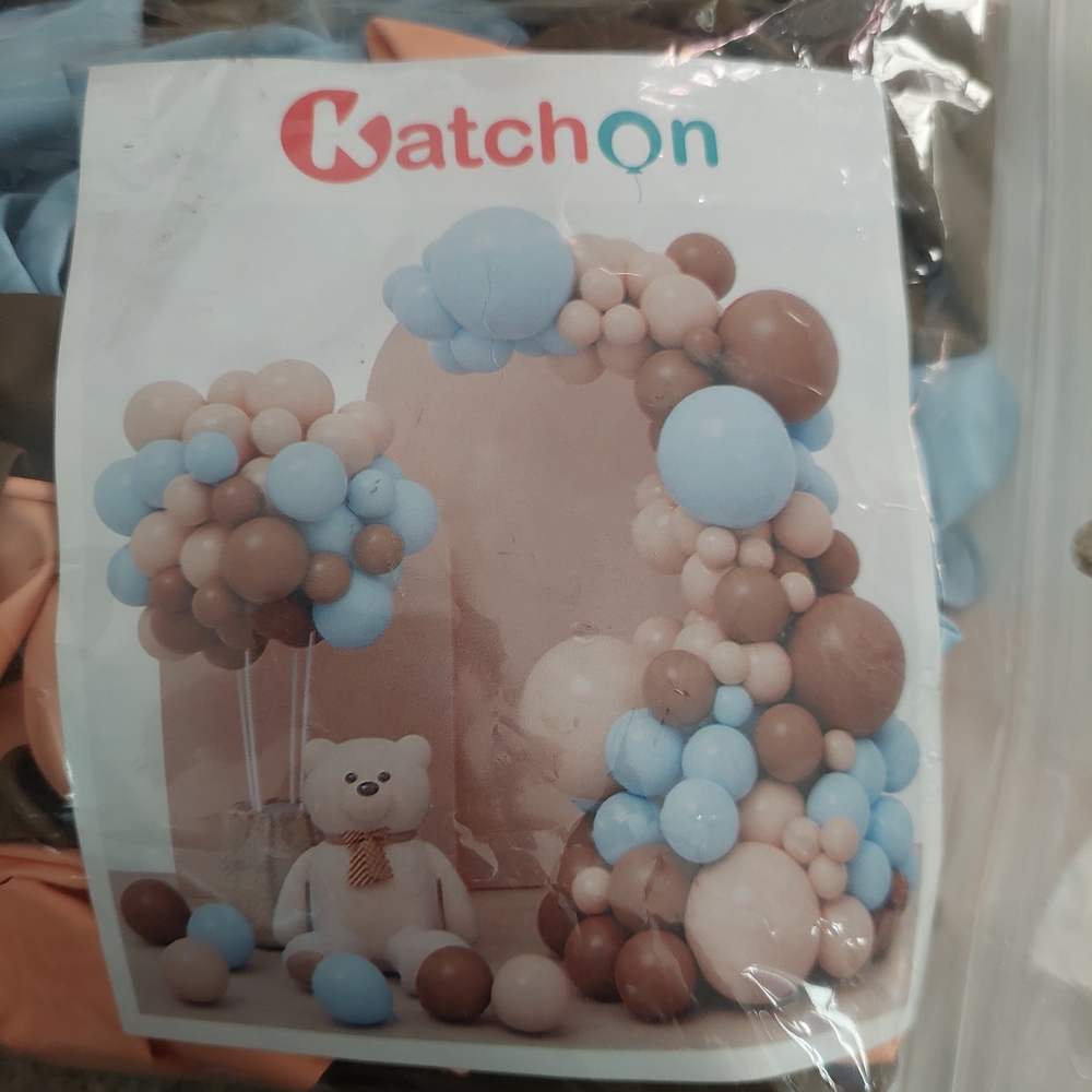Katchon Balloon Decoration Set